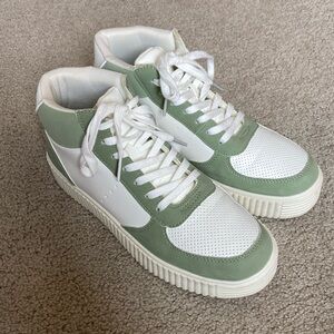 American Eagle light green and white high tops